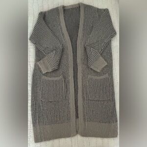 Cozy Gray Women's Sweater. Like new, worn once.